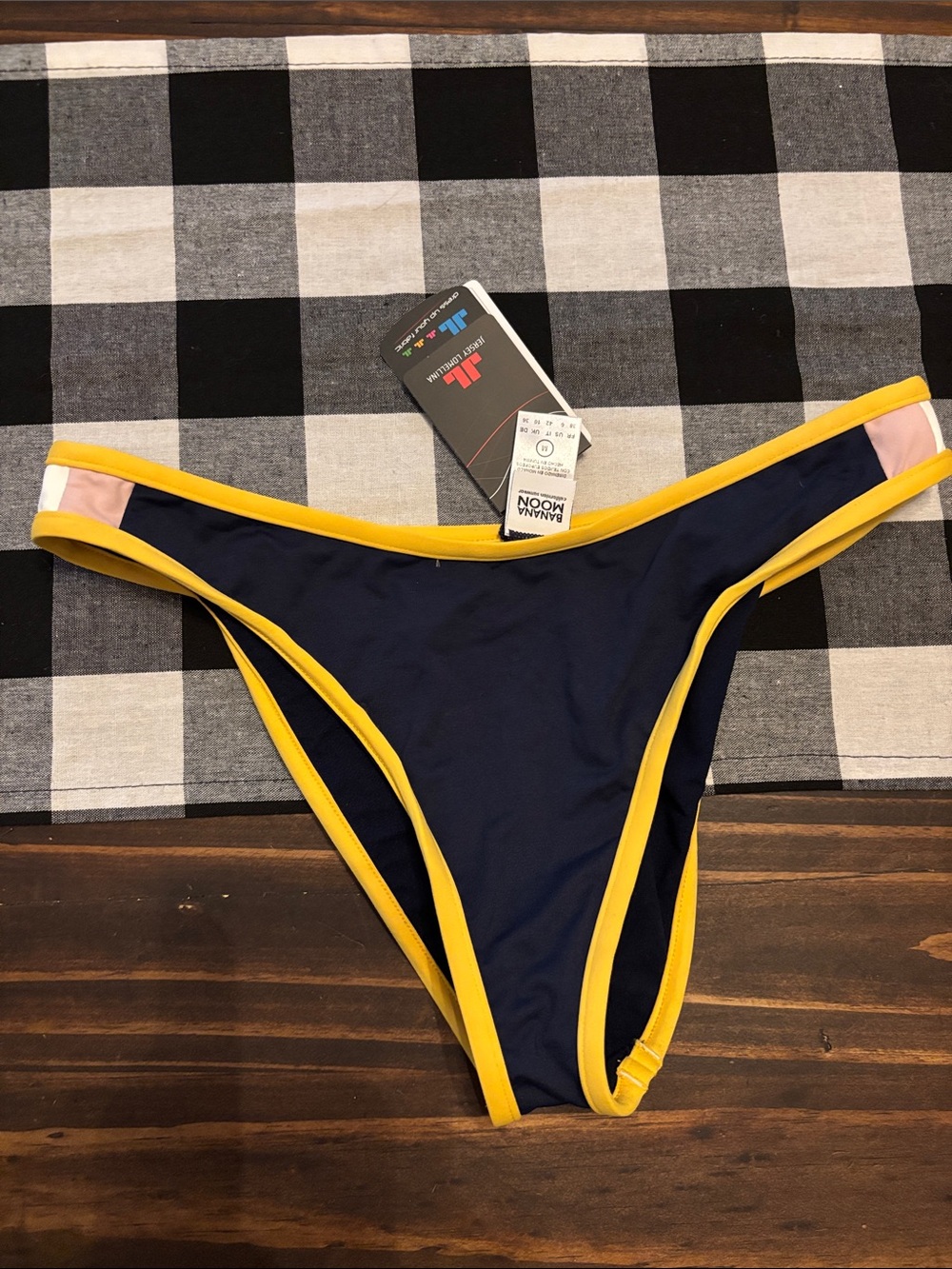 Banana Moon sports yoga player medium bottoms swim new